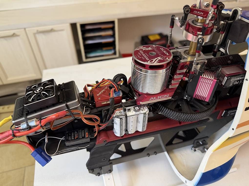RC Modellbau: T Rex 760 Superior – Gebraucht aus Mollis von Lsos15 3