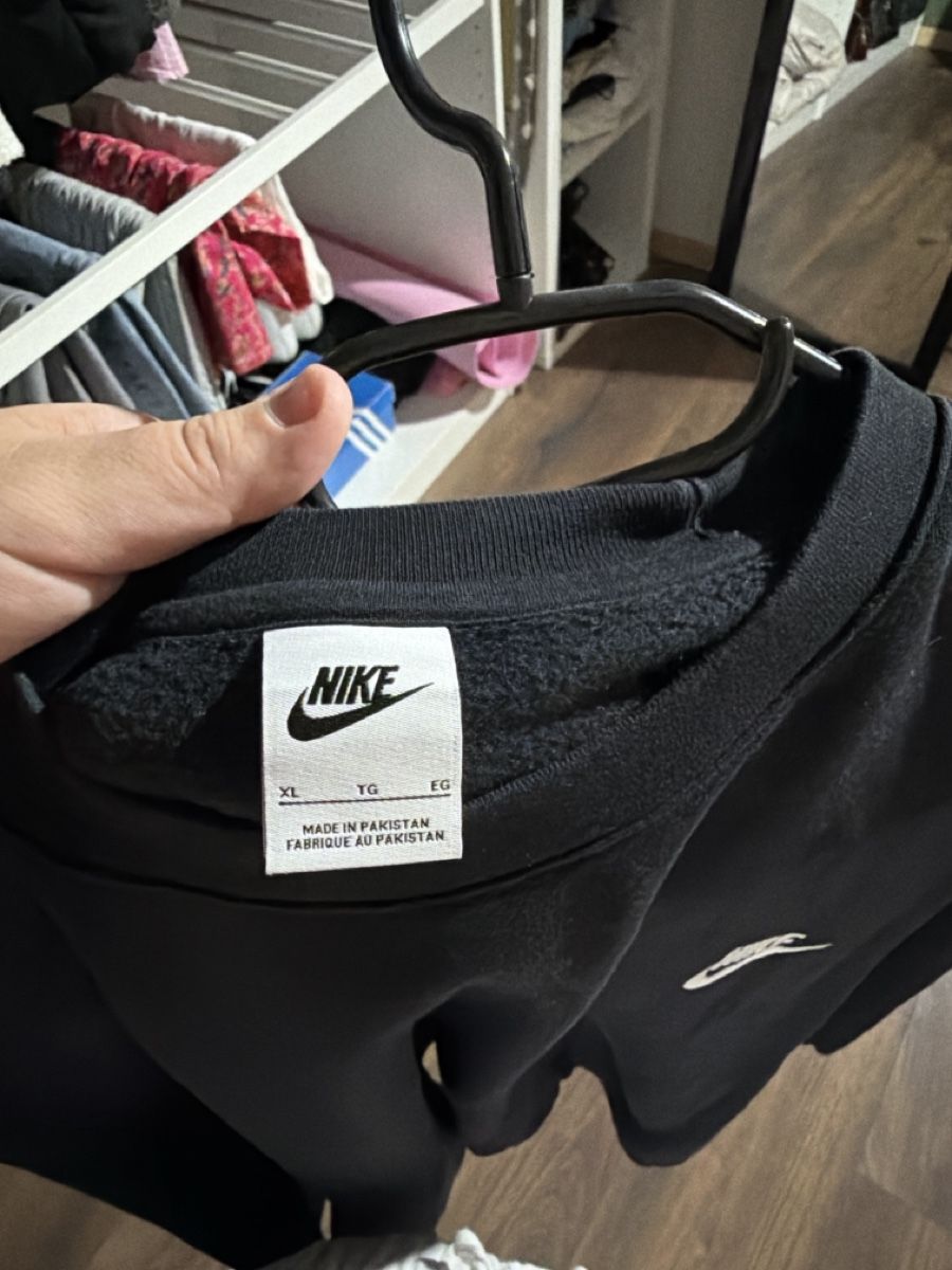 Nike Top: pull nike  – Nuovo (secondo la descrizione) da Sion venduto da tatiana.1508 2