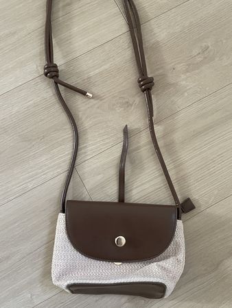 Stylische Handtasche Braun Beige Stoff Leder Sommer Look