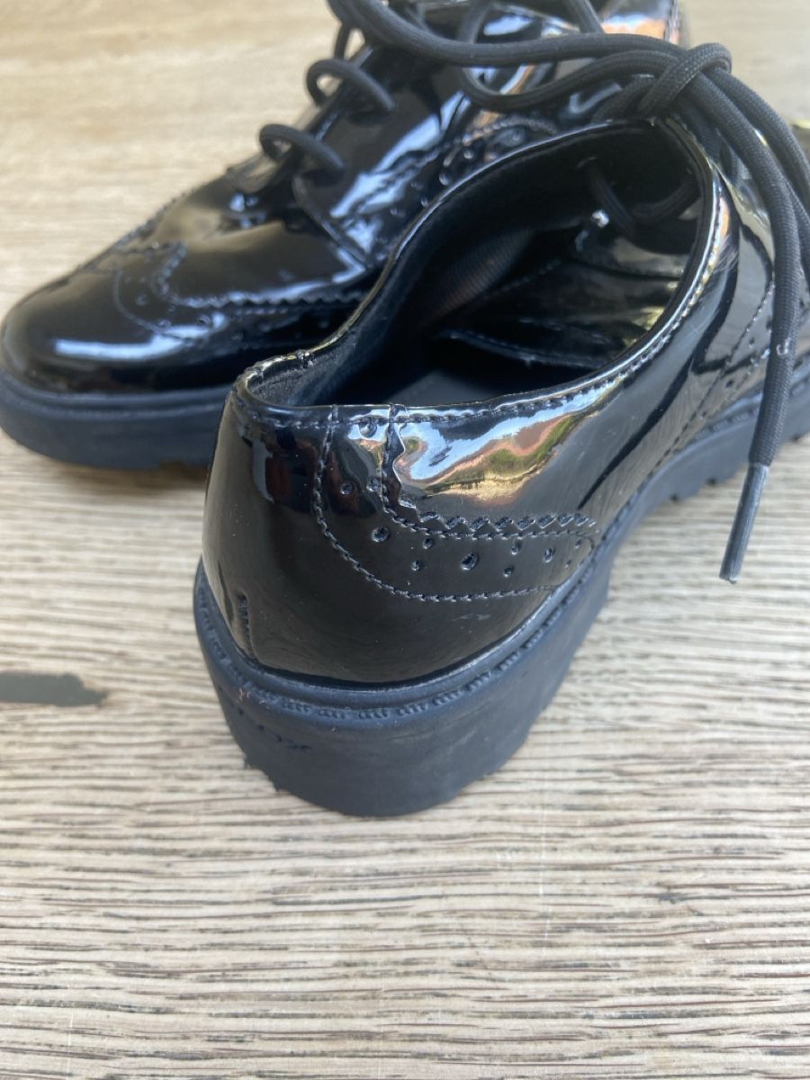 Geox Chaussures hommes: Lackschuhe GEOX Grösse 33 – D'occasion à Rodersdorf par trueegg 3