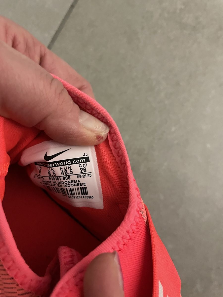 Nike Scarpe da uomo: Nike Sneakers – Usato da Zunzgen venduto da mel_y6w2 3