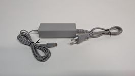 Original Ladekabel zu Nintendo Wii U Gamepad