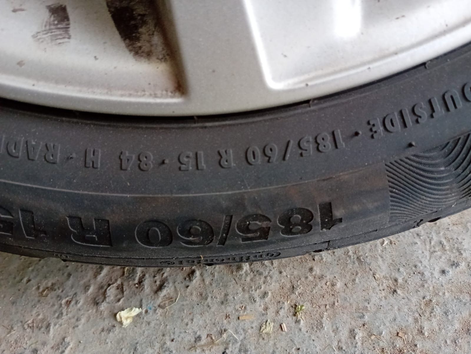 Continental Pneumatici & Ruote complete: Pneus d'été (VW polo) – Usato da Vuadens venduto da favreclaude 5