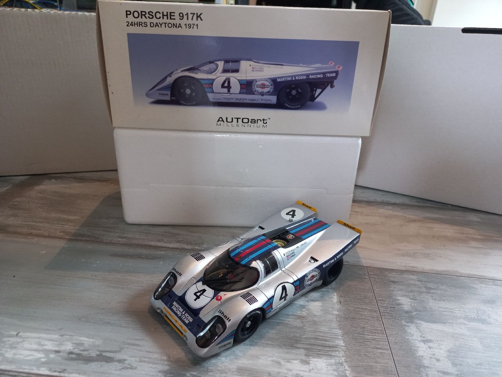 Autoart Modellautos: Porsche 917K 1/18 Autoart – Gebraucht aus Attalens von remy_s00