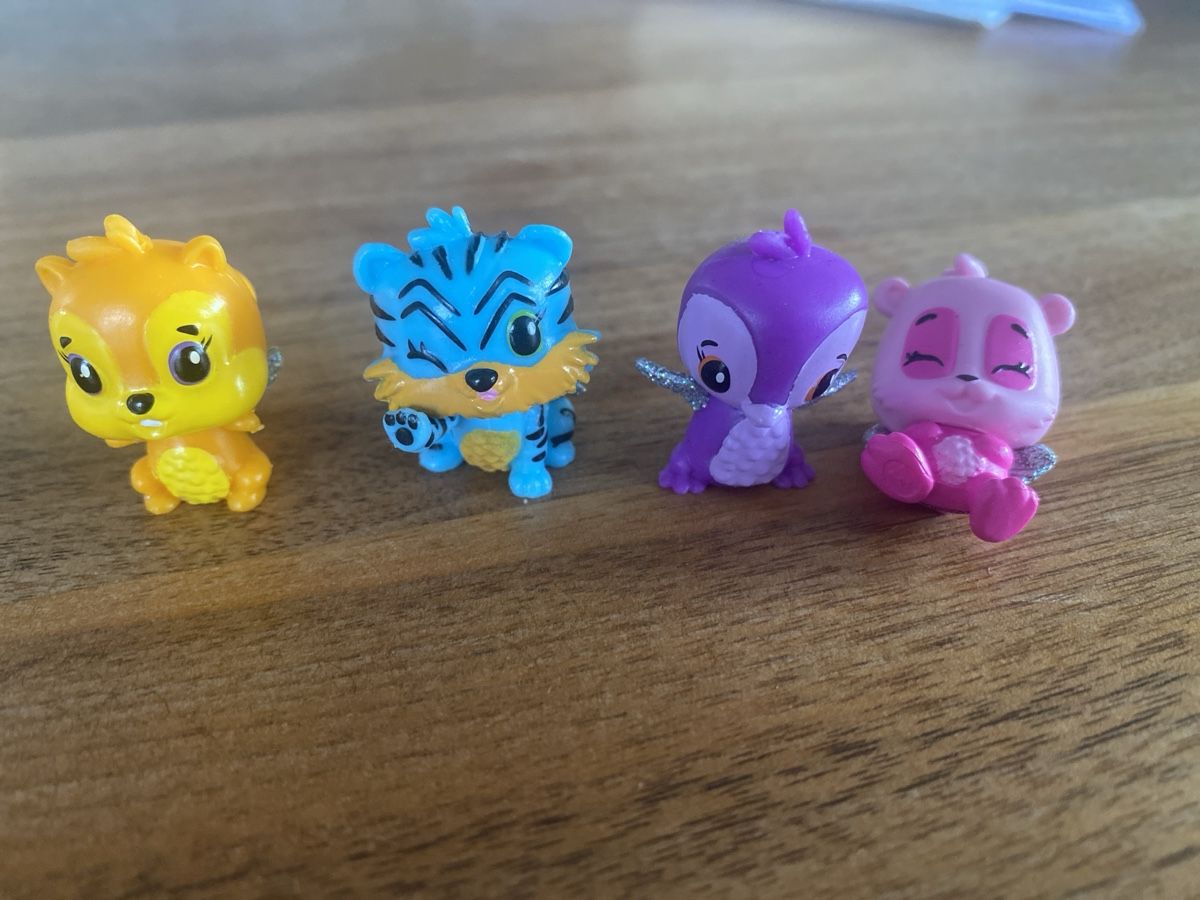 Hatchimals Giocattoli: HATCHIMALS Colleggtibles - 4 Figuren – Usato da Zürich venduto da Ayura06