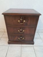 Magnifique table de nuit ou table d'appoint anglaise apparte