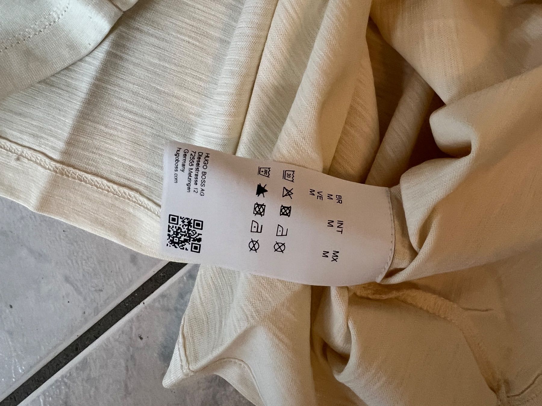 Hugo Boss T-Shirts: Hugo Boss T-Shirt – Gebraucht aus Basel von La.Bonne.affaire 4