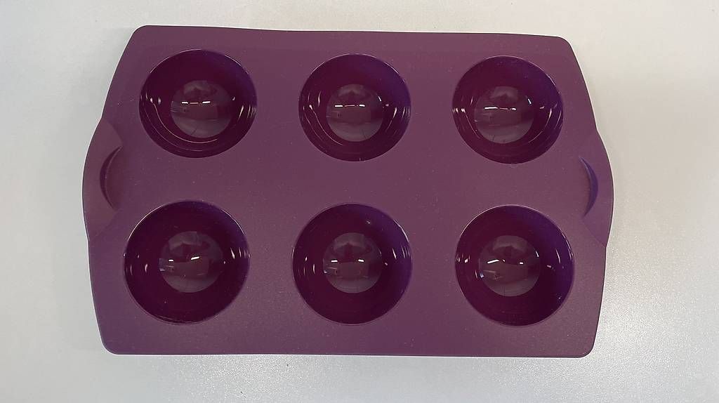 Tupperware Teglie da forno: Tupperware Silikon Domform (neu) – Nuovo e nell'imballaggio originale da Jonschwil venduto da relnheaz 2