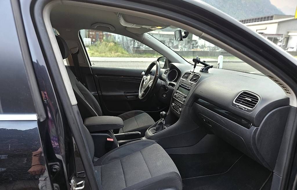 Autos: VW GOLF 6 VARIANT COLLAUDATA  – Gebraucht aus minusio von autolowcost 1