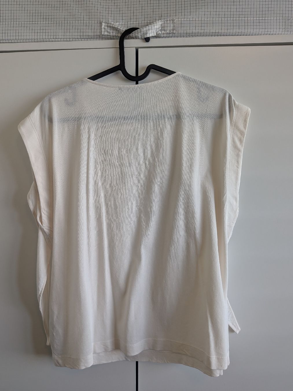 Massimo Dutti Top: Massimo Dutti Women's Top - Size M - never worn – Nuovo (secondo la descrizione) da Wettingen venduto da ann_hzb5 7