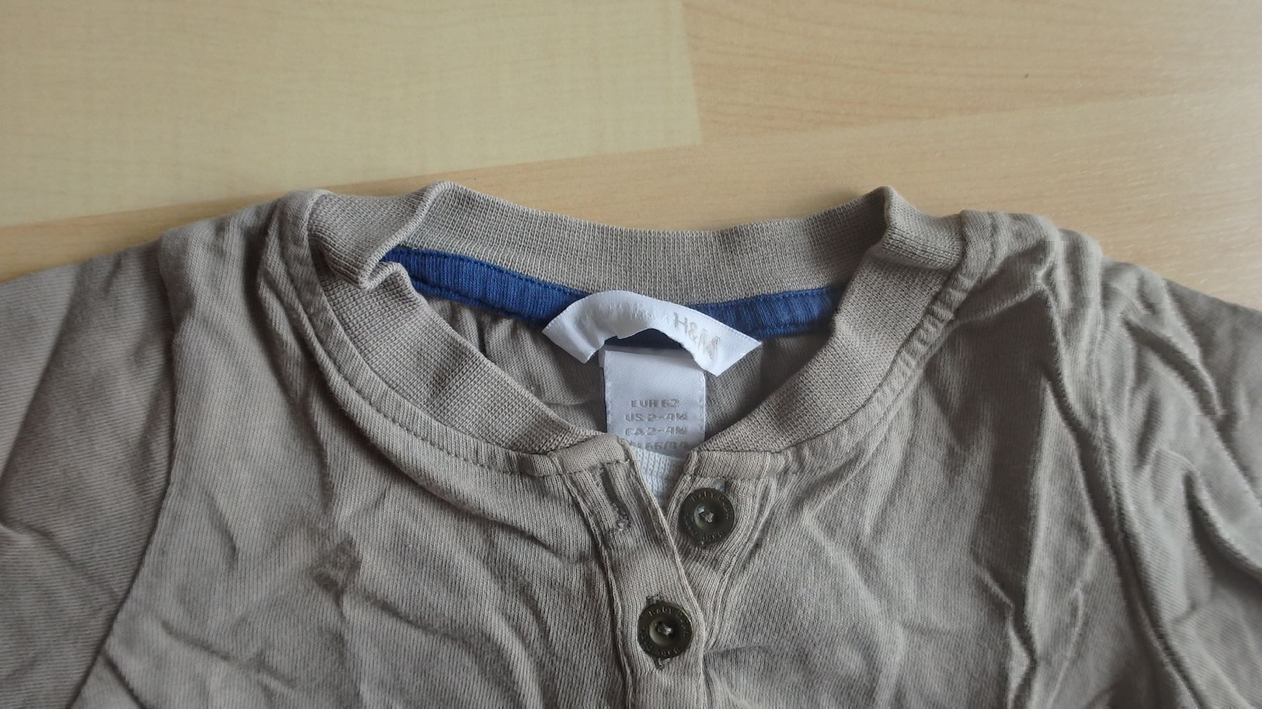 H&M Pullover & Sweatshirts: Pulli mit Hundemotiv von H&M Gr 62 – Gebraucht aus Riehen von India13 1