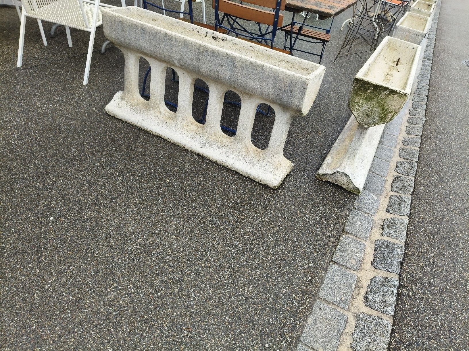 Blumentöpfe: Blumenkasten-Balustrade 820cm – Gebraucht aus Zwingen von inf_2blh 5