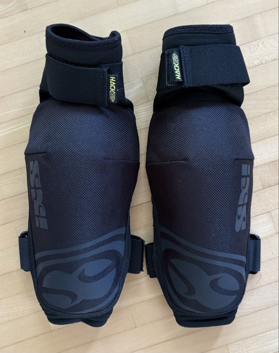IXS Protezioni & Imbottiture: IXS Hack EVO+ Ellbogenprotektoren, Grösse XS – Usato da St. Gallen venduto da Froschsalat