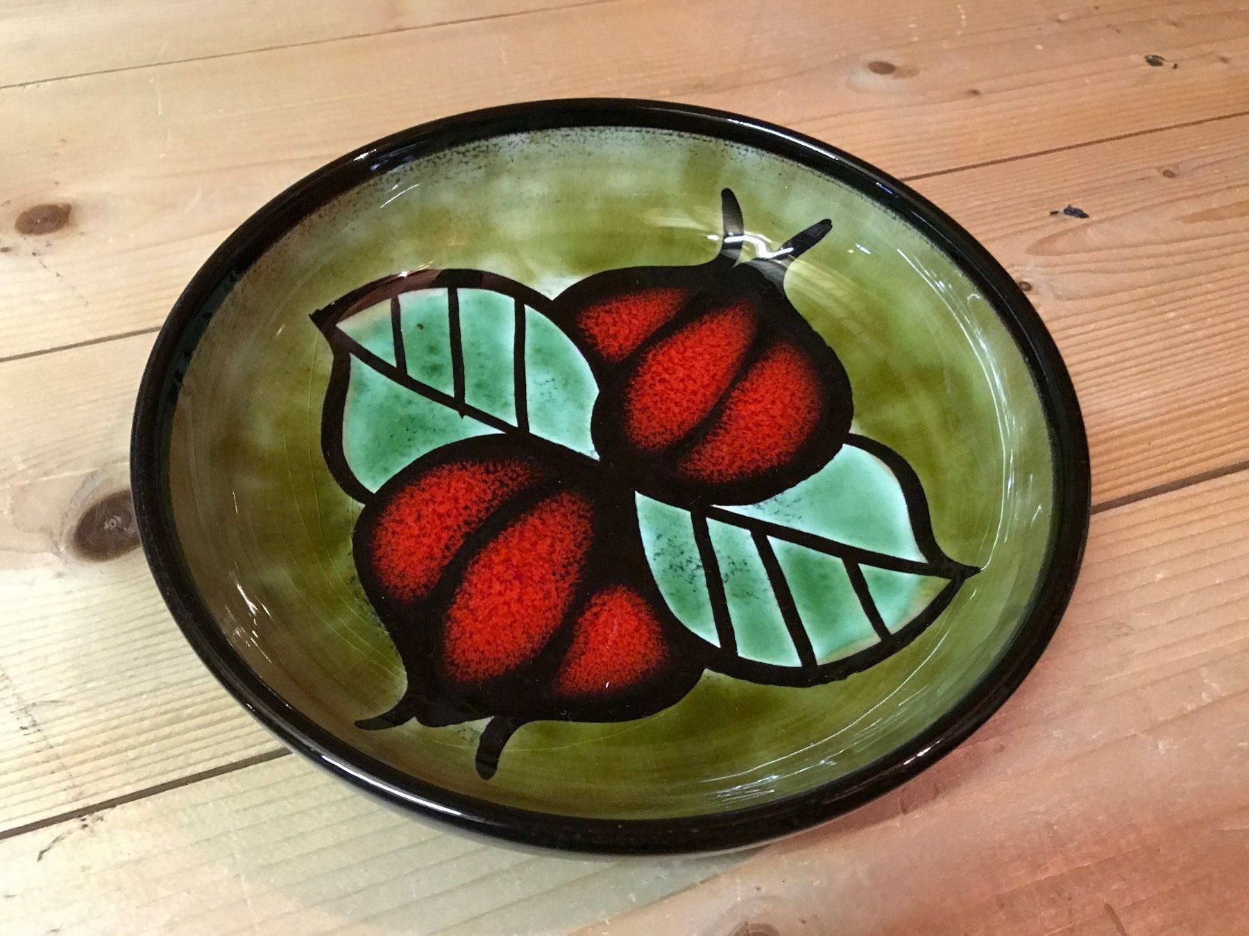 Teller: Knospe Ton Teller / Schale 16 x 4 cm – Gebraucht aus Rhäzüns von duudii