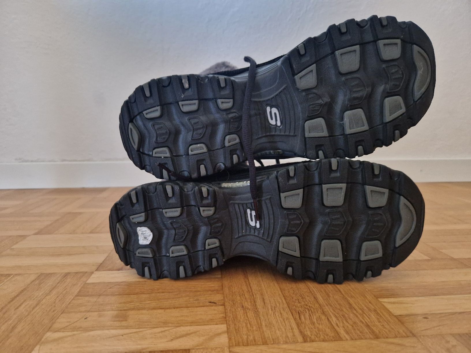 Skechers Scarpe da donna: Sketchers Winterschuhe 39 – Nuovo (secondo la descrizione) da Münchenbuchsee venduto da Ludo_Braenz 2