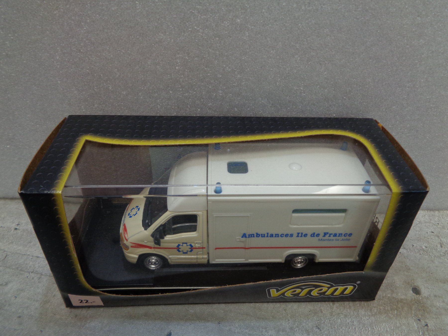 Renault Modellini d'auto: Verem 1:43 Renault Master Ambulance – Nuovo e nell'imballaggio originale da Reconvilier venduto da rallycar 4