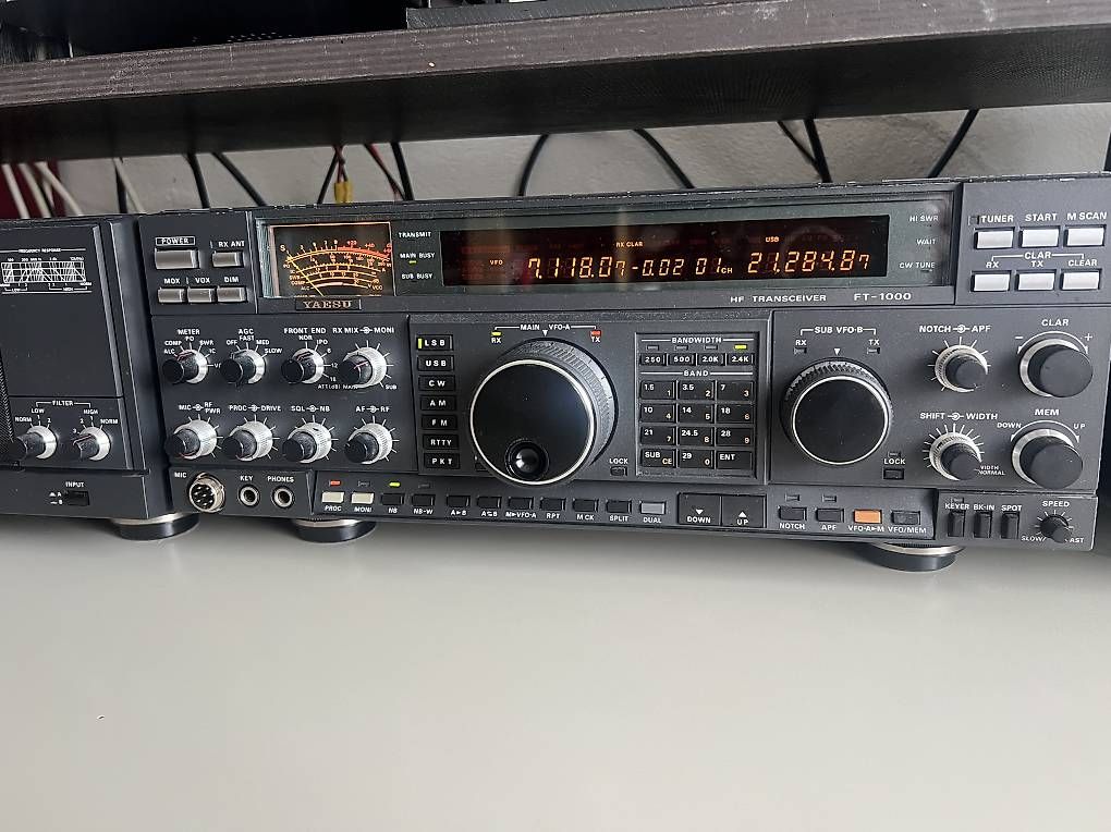 Radiocomunicazione: Yaesu Ft-1000D  – Usato da Volketswil venduto da capricedriver 2