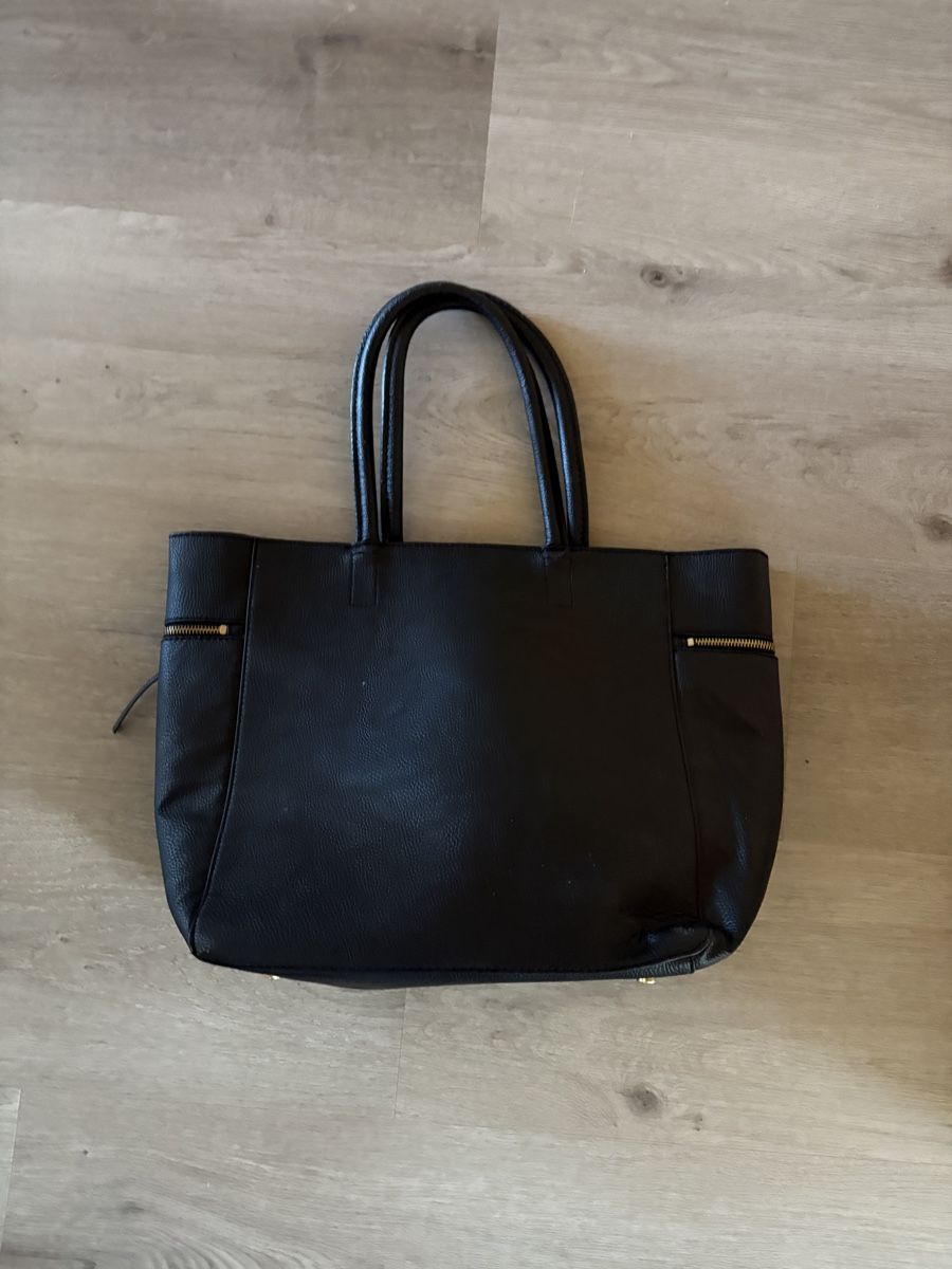 Borse da donna: Elegante schwarze Handtasche – Usato da Linden venduto da martina_iwana 2