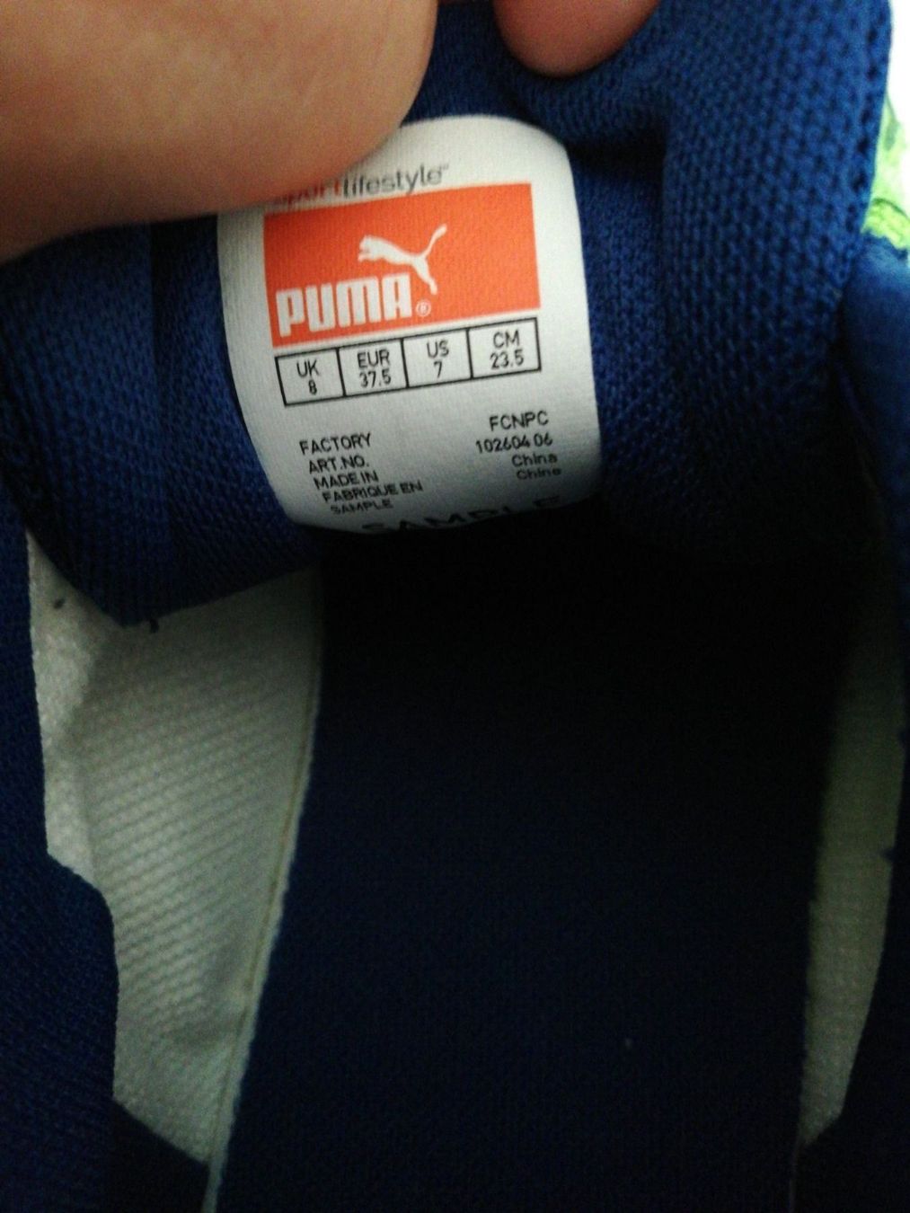 Puma Scarpe per ragazzi: Hallenturnschuhe Puma gr. 37.5 – Nuovo (secondo la descrizione) da Ballwil venduto da fischli01 4