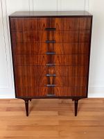 Seltener Highboy Dresser Svante Skogh Seffle mid-century