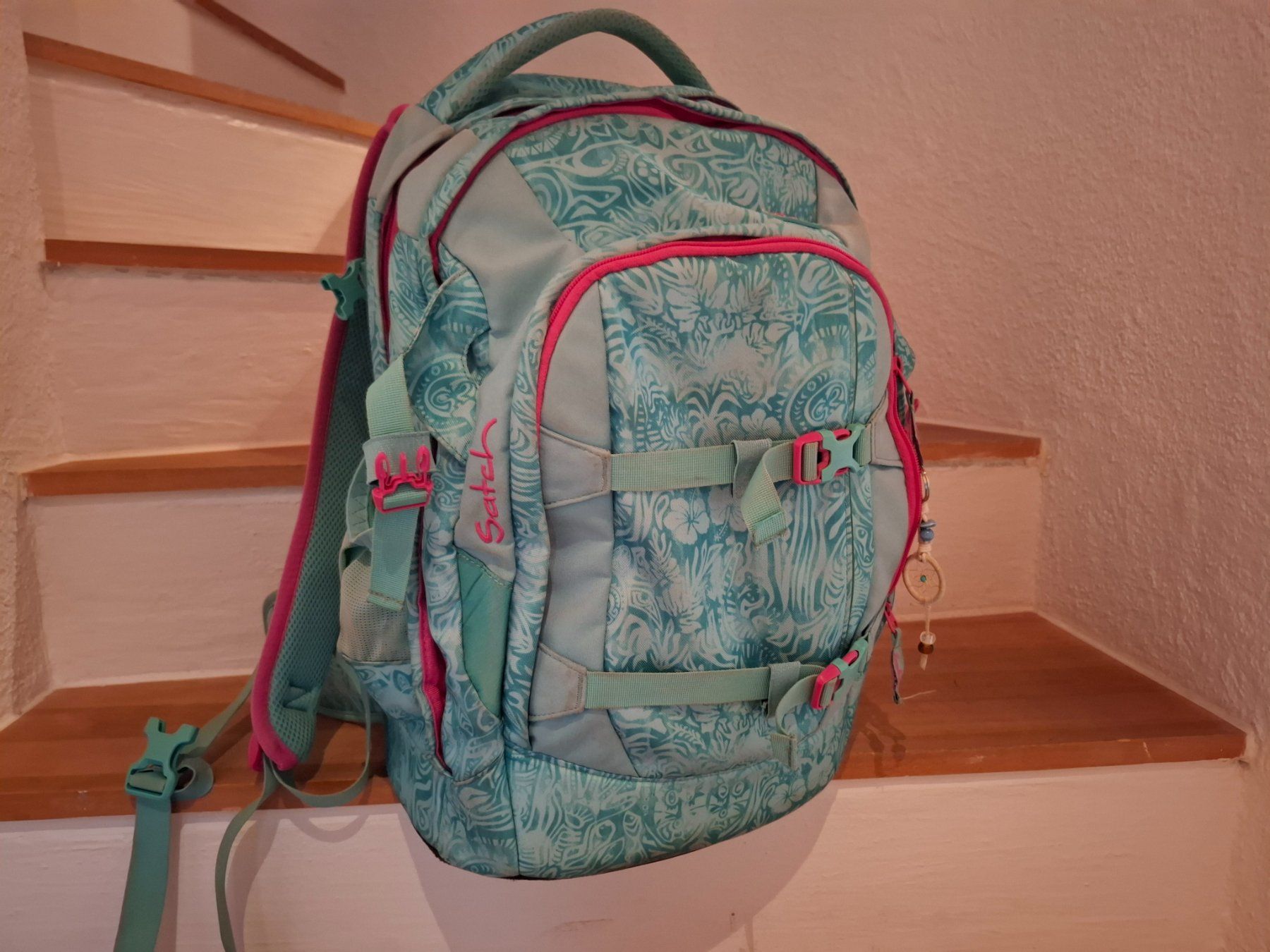 Satch Borse & Zaini: Satch Schulthek Rucksack – Usato da Dorf venduto da Exena