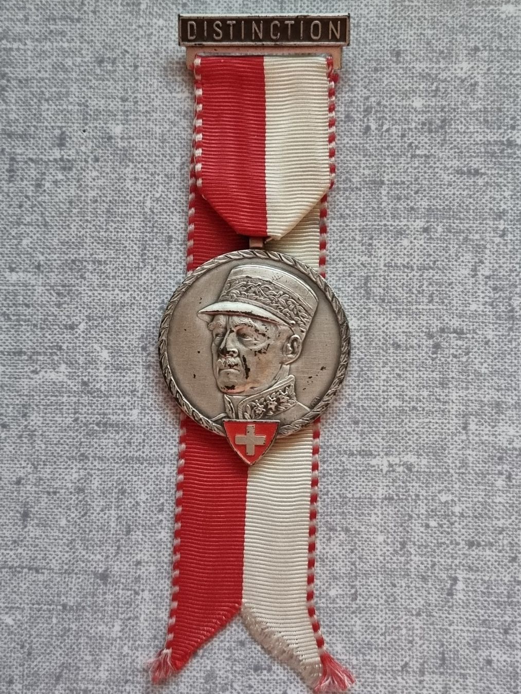 Medaglie: Médaille militaire suisse Général GUISAN – Usato da Fontenais venduto da Aube-sauvage.2