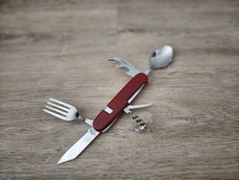 🔴 Schweizer Sackmesser mit Besteckfunktion 