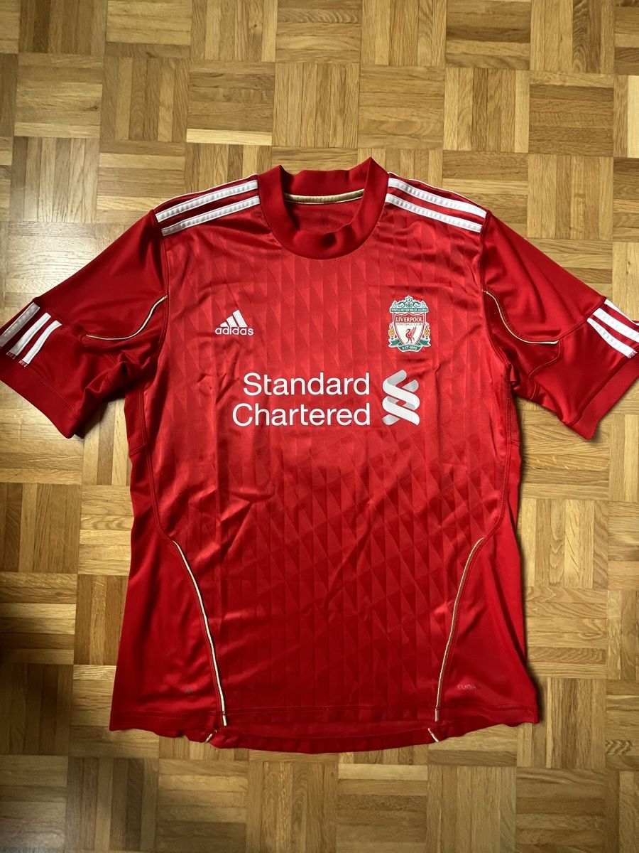 Adidas Canottiere & Pantaloni: Original Agger Liverpool 2010-2012 Trikot L – Usato da Burgdorf venduto da Shirtsy 1