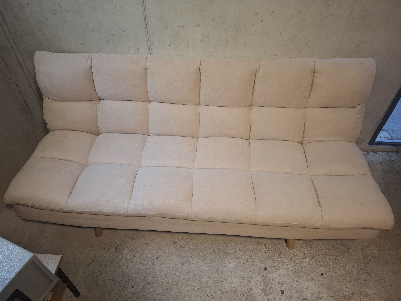 Sofas: Schlafsofa beige Stoff guter Zustand – D'occasion à Lupfig par nik_7sxm 1