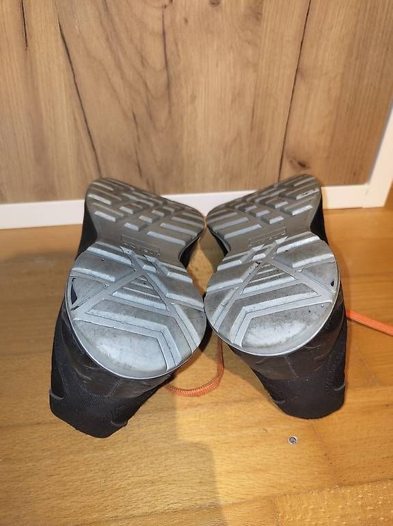 Scarpe da uomo: Aimont Sicherheitsschue Gr. 43 – Usato da Einsiedeln venduto da Matteo_123 1