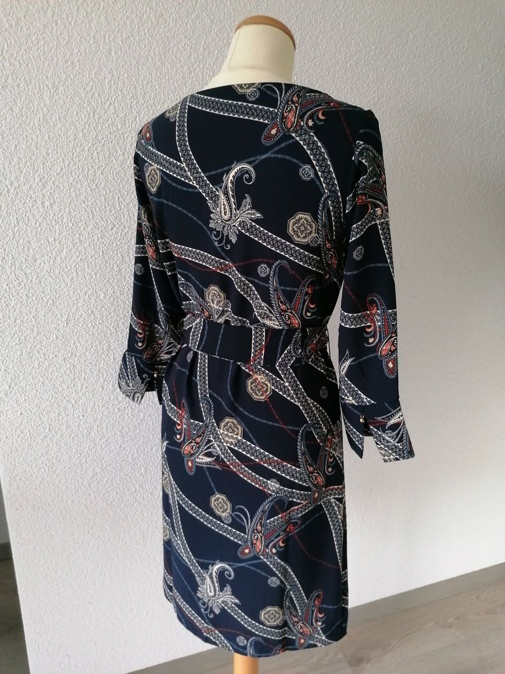 H&M Kleider: Kleid, Paisley Muster, Gr. 34, neuwertig – Neu (gemäss Beschreibung) aus Emmen von Tigerlady 2