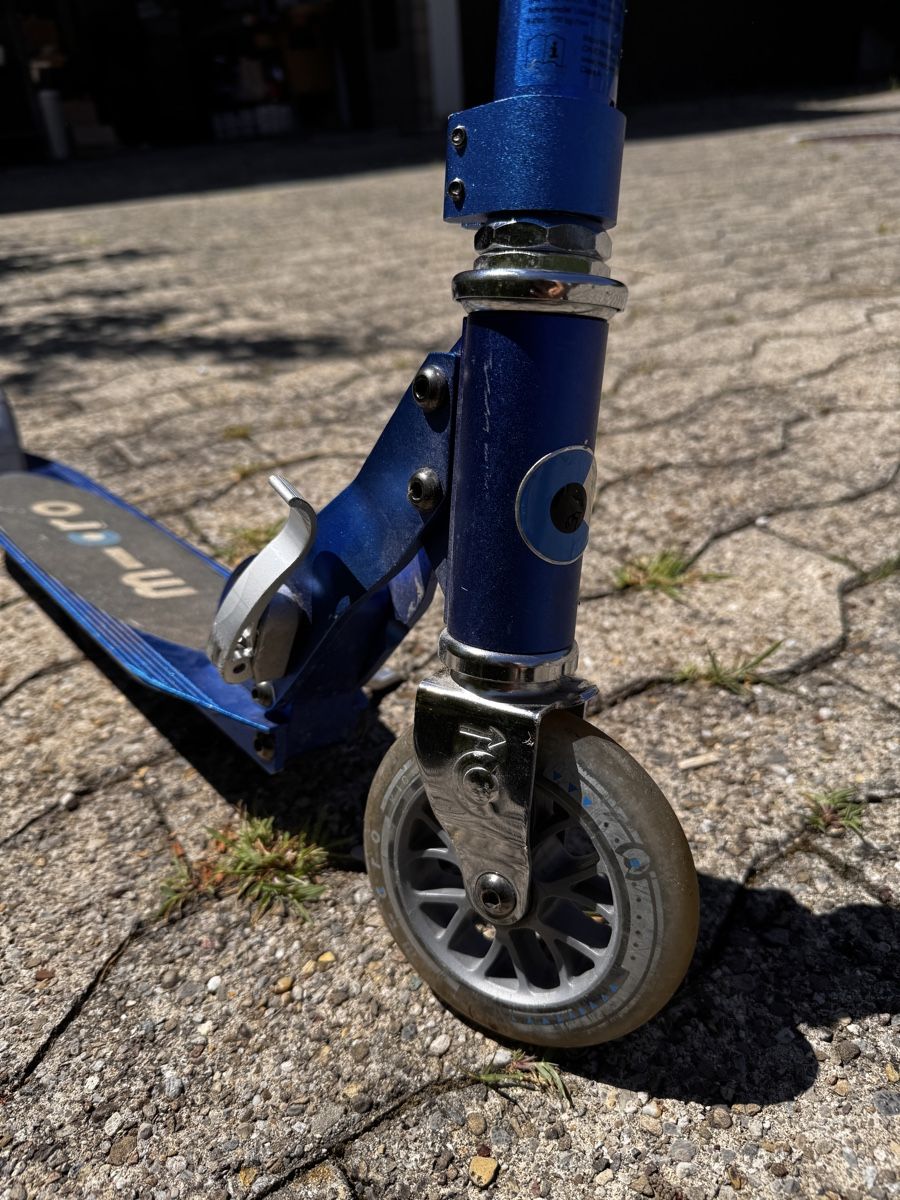 Micro Kickboard: Kinder Micro Sprite Scooter blau – Usato da Rüti ZH venduto da bashki 3