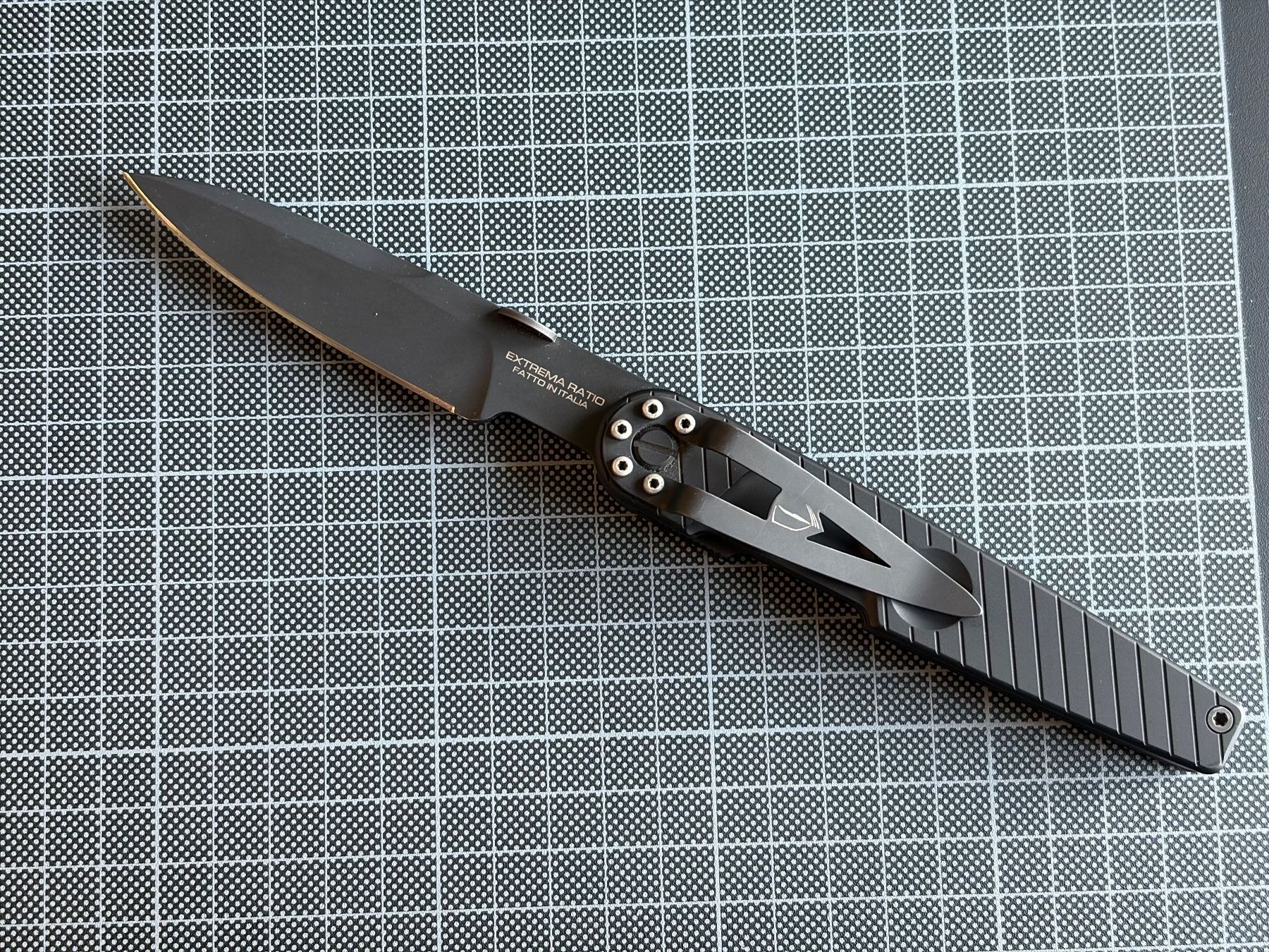 Extrema Ratio Accessori: EXTREMA RATIO LKU01 URBAN DARK – Usato da Flums venduto da alpine.fieldnotes 1