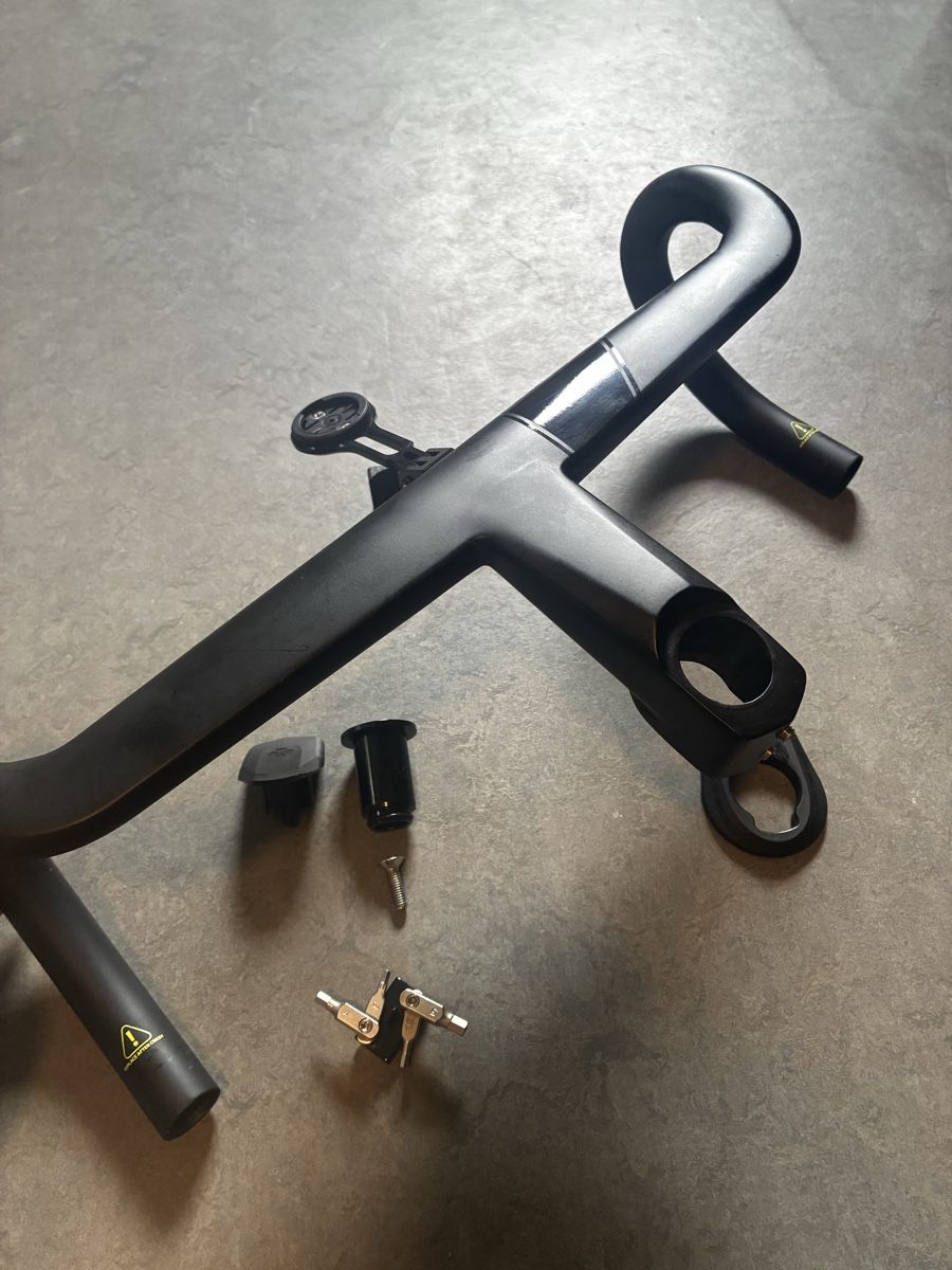 Colnago Pezzi di ricambio: Colnago cc01 cockpit – Usato da Lenzburg venduto da jer_gx6q 1