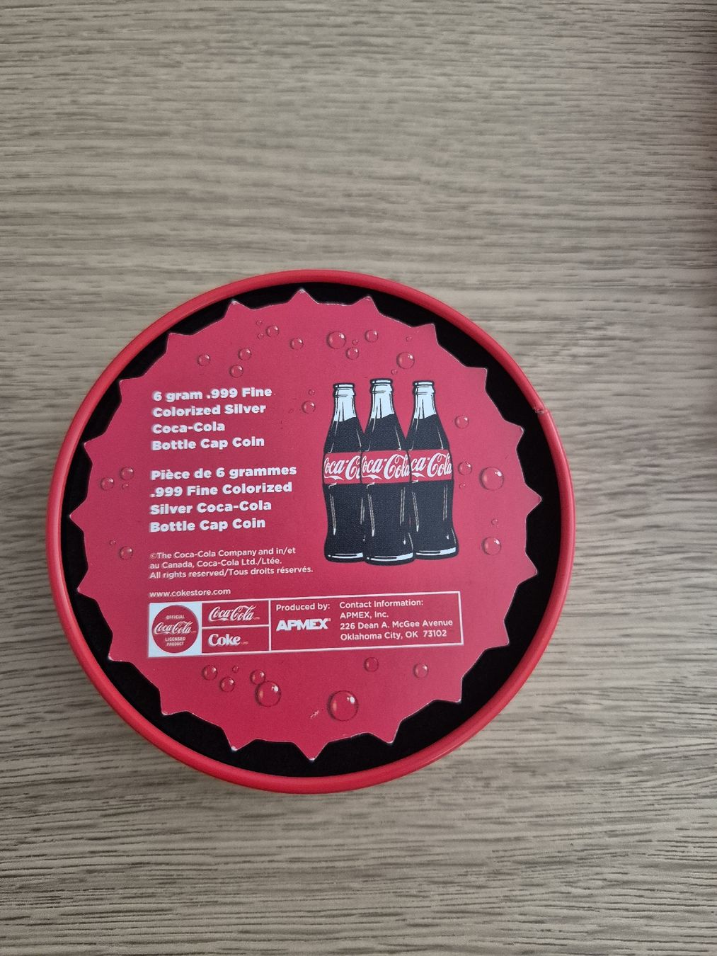 Tutti le monete: Coca Cola Silber Bottle Cap – Nuovo e nell'imballaggio originale da Tenero venduto da Poker80 2