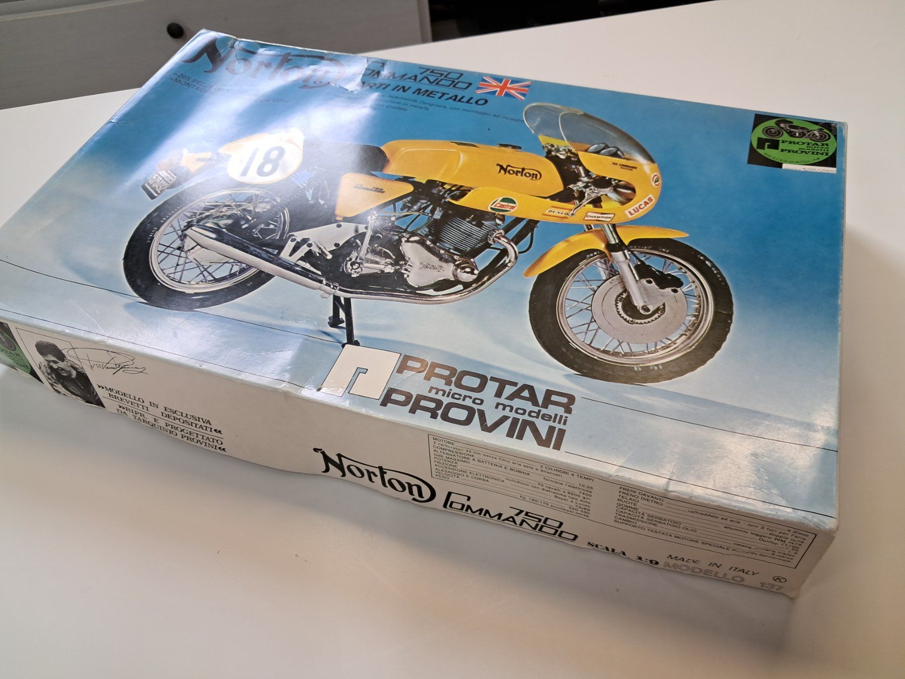 Kit di modellismo & Modellini statici: RARE KIT PROTAR 1/9 Moto Norton Commando 750 – Nuovo (secondo la descrizione) da Allschwil venduto da TMD-Models77 1