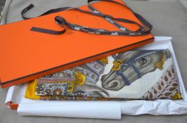 Schal / Châle Hermès 140 x 140 cm