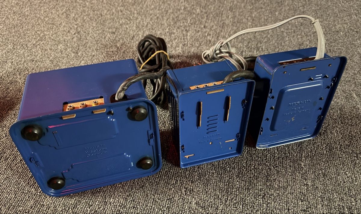 Märklin Modellini di ferrovie: Märklin Trafo Konvolut H0 16Volt – Usato da Bauma venduto da Shotgunmann 6