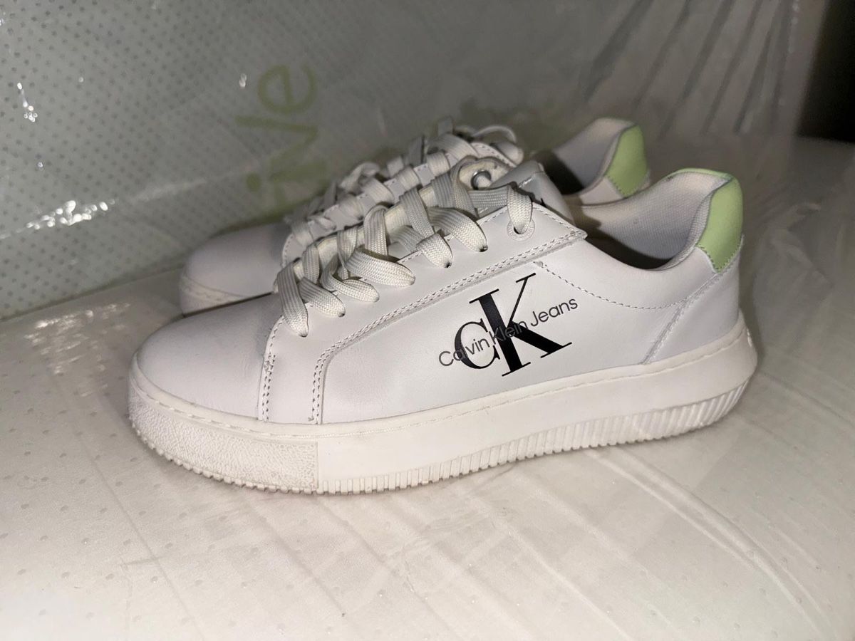 Calvin Klein Scarpe da donna: Calvin Klein Jeans Sneaker – Usato da Grüningen venduto da Sidik.secic