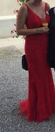 Rotes Kleid, Abendkleid 