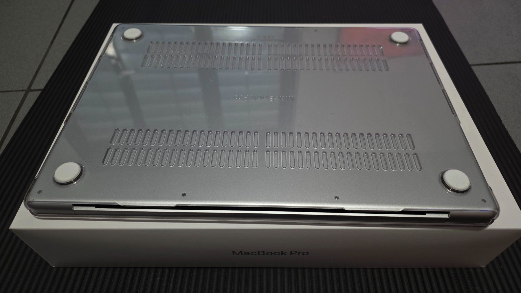 Apple Portables: Macbook pro 16 m4 max 36gb-1000gb – D'occasion à Chiasso par plf_qqs6 2
