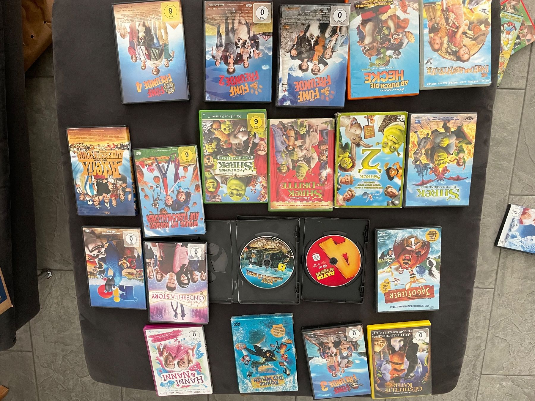 Tous les DVDs: 75 Kinderfilme – D'occasion à Weinfelden par msc_2xl2 3