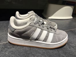 Adidas Schuhe 35