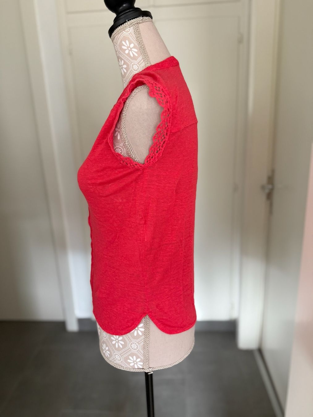 Nafnaf Top: Naf Naf - Top - XS – Usato da Sion venduto da accroshoes 1