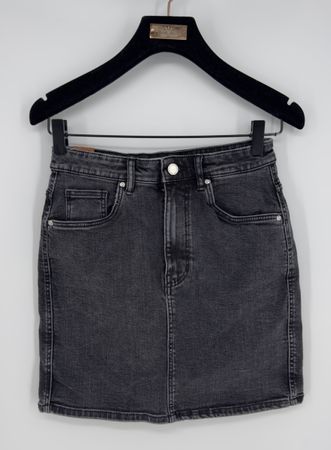 # WOMAN - Jeansrock Gr. S - ZARA #