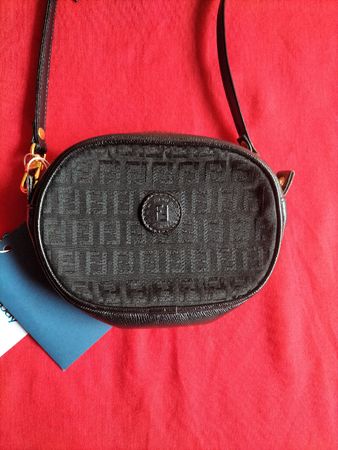 🖤 Fendi Crossbody Bag schwarzes FF-Muster Umhängetasche