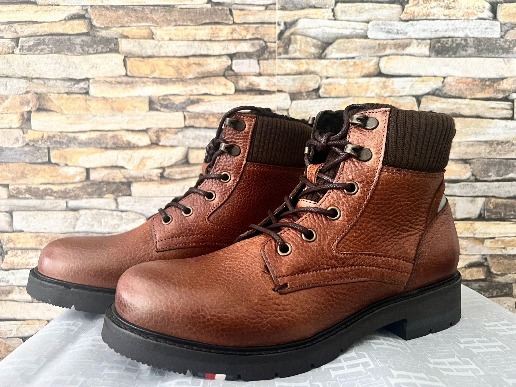 Tommy Hilfiger Scarpe da uomo: Tommy Hilfiger Warm Corporate Gr. 41 – Nuovo e nell'imballaggio originale da Bern venduto da No1e 1