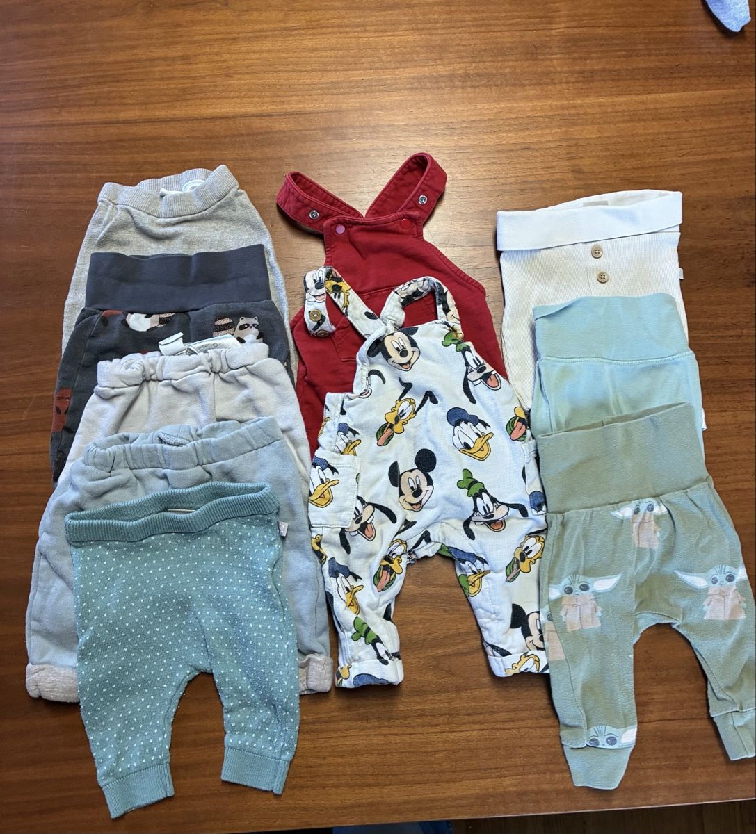 H&M Kleiderpakete & -sets: Kleiderset 50/56 – Gebraucht aus Rieden SG von Gtipower22 1