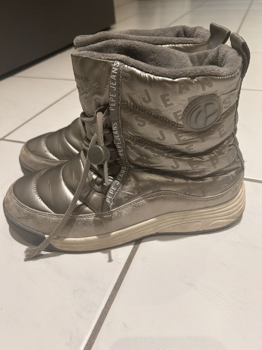 Pepe Jeans Scarpe per ragazzi: Warme Pepe Jeans Winterschuhe Gr. 39 – Usato da Herrliberg venduto da Mena013 1