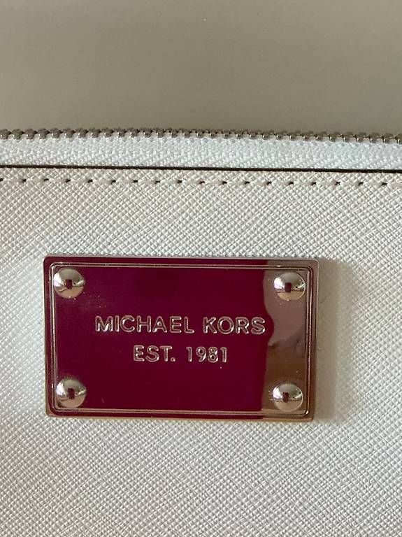 Michael Kors Portamonete: Michael Kors Geldbörse weiss – Nuovo e nell'imballaggio originale da Adligenswil venduto da ecirtaeb74 2